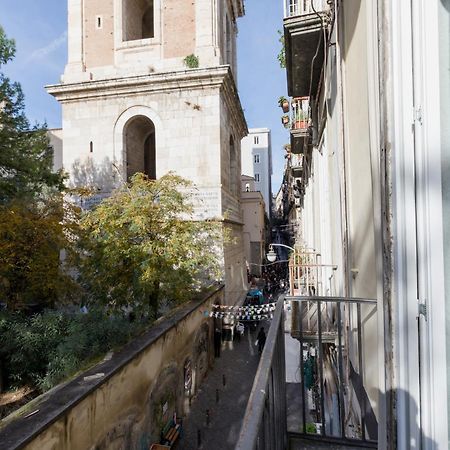 O' Munasterio E Santa Chiara Наполи Екстериор снимка